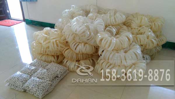 尼龍檔球環和橡膠彈跳球